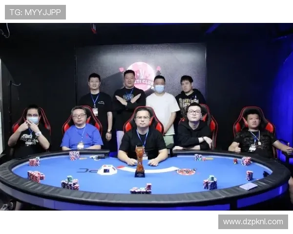 传奇德州扑克：最新赛事资讯与高手对决，带你领略最激烈的牌局盛宴